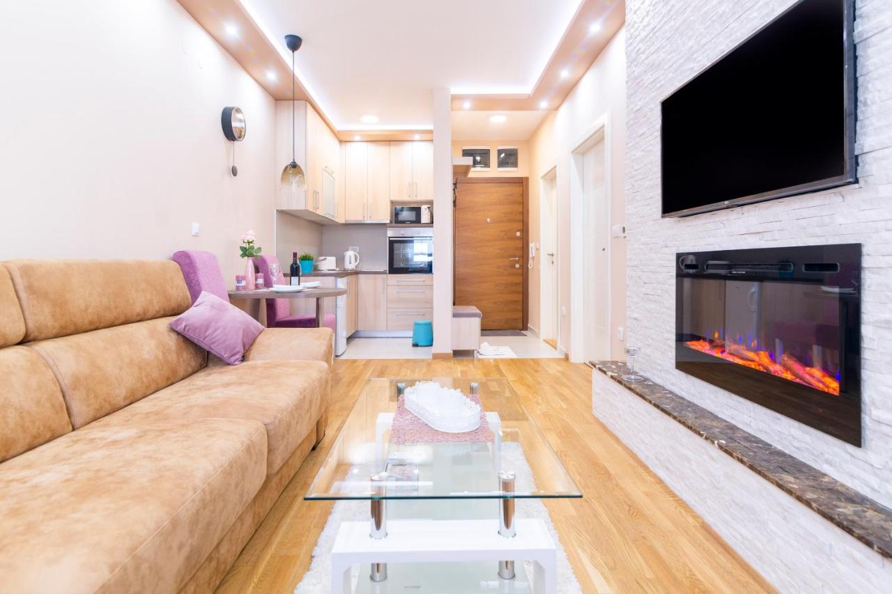 Mili Lux Apartman ノヴィ・サド エクステリア 写真
