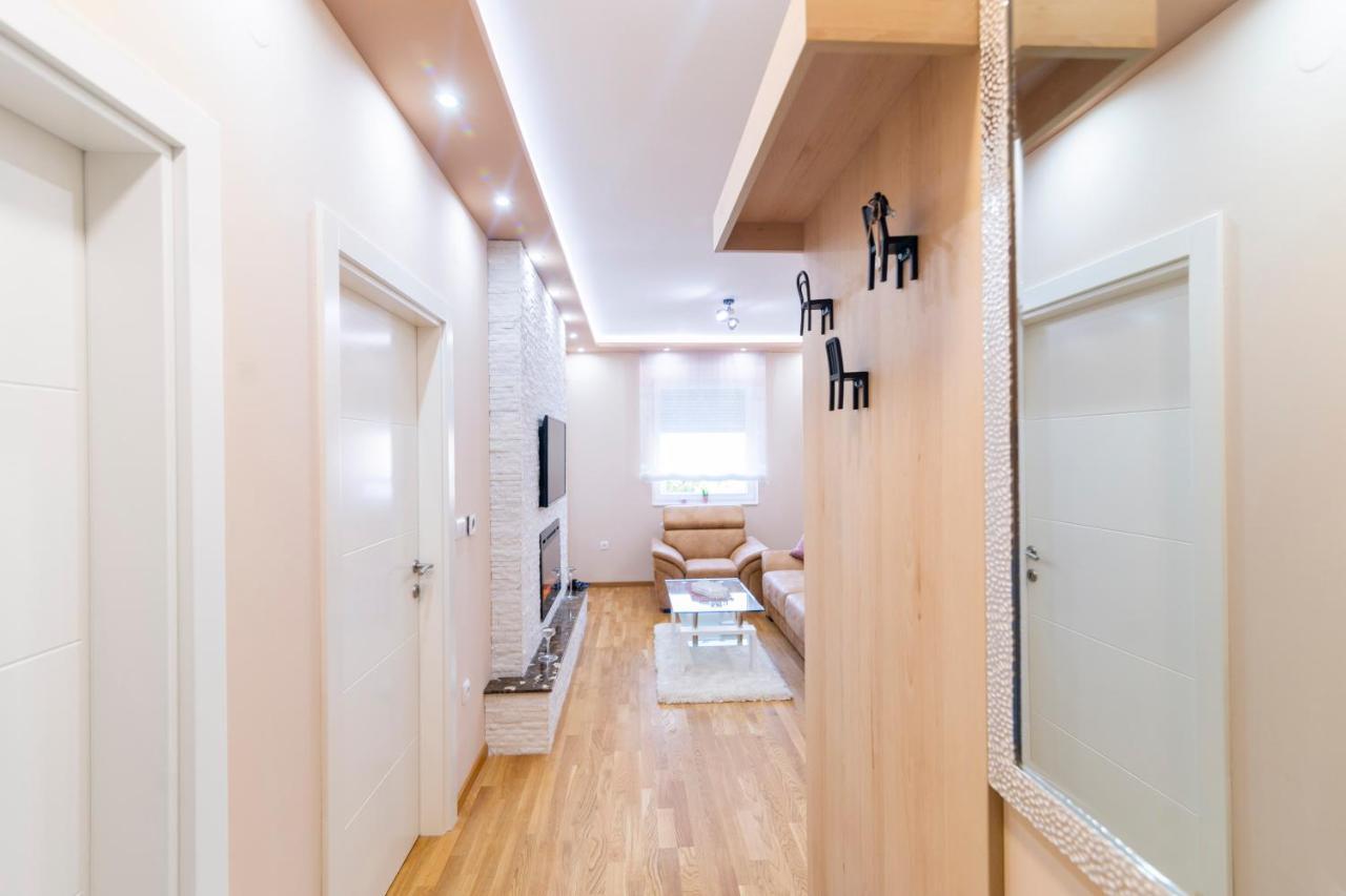 Mili Lux Apartman ノヴィ・サド エクステリア 写真