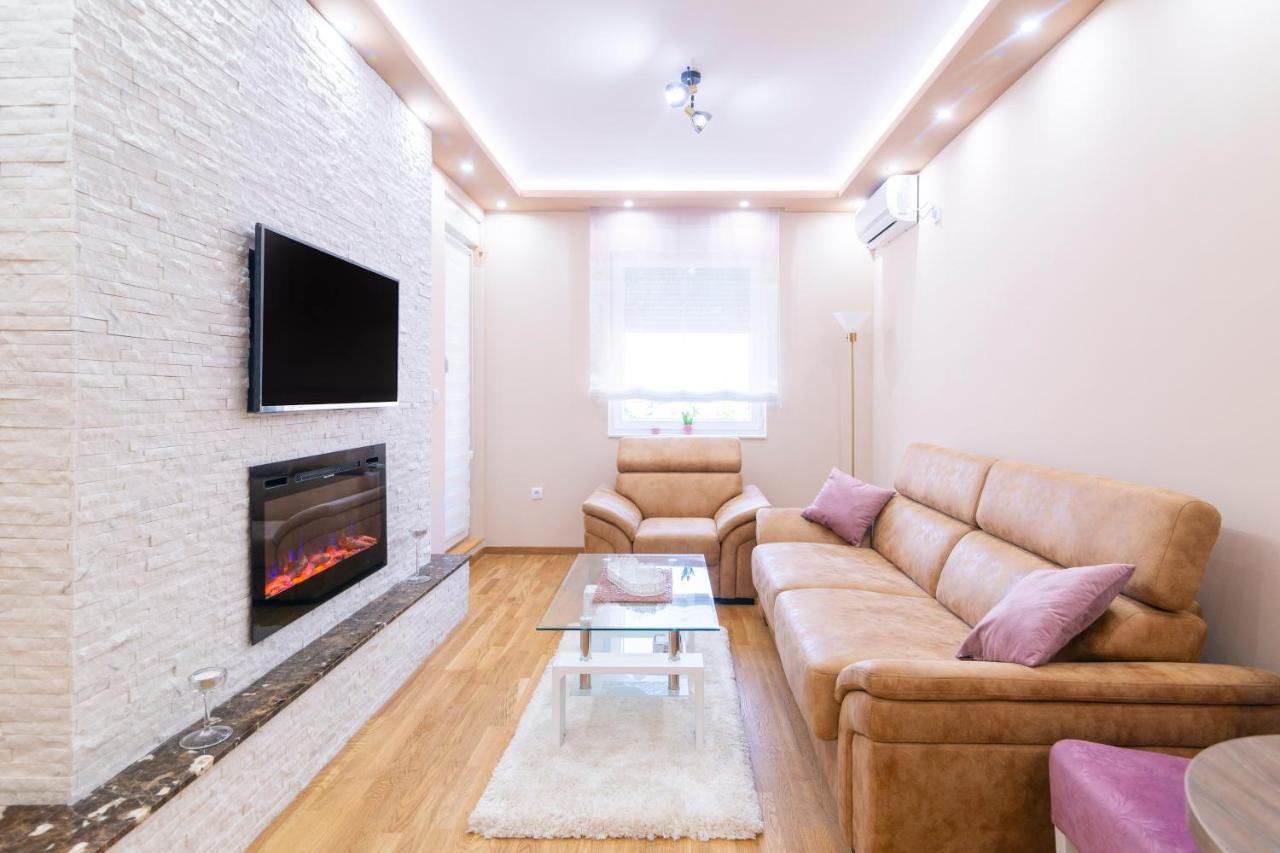 Mili Lux Apartman ノヴィ・サド エクステリア 写真